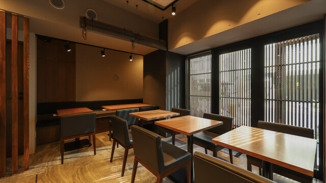 酒肴 cozara 店内